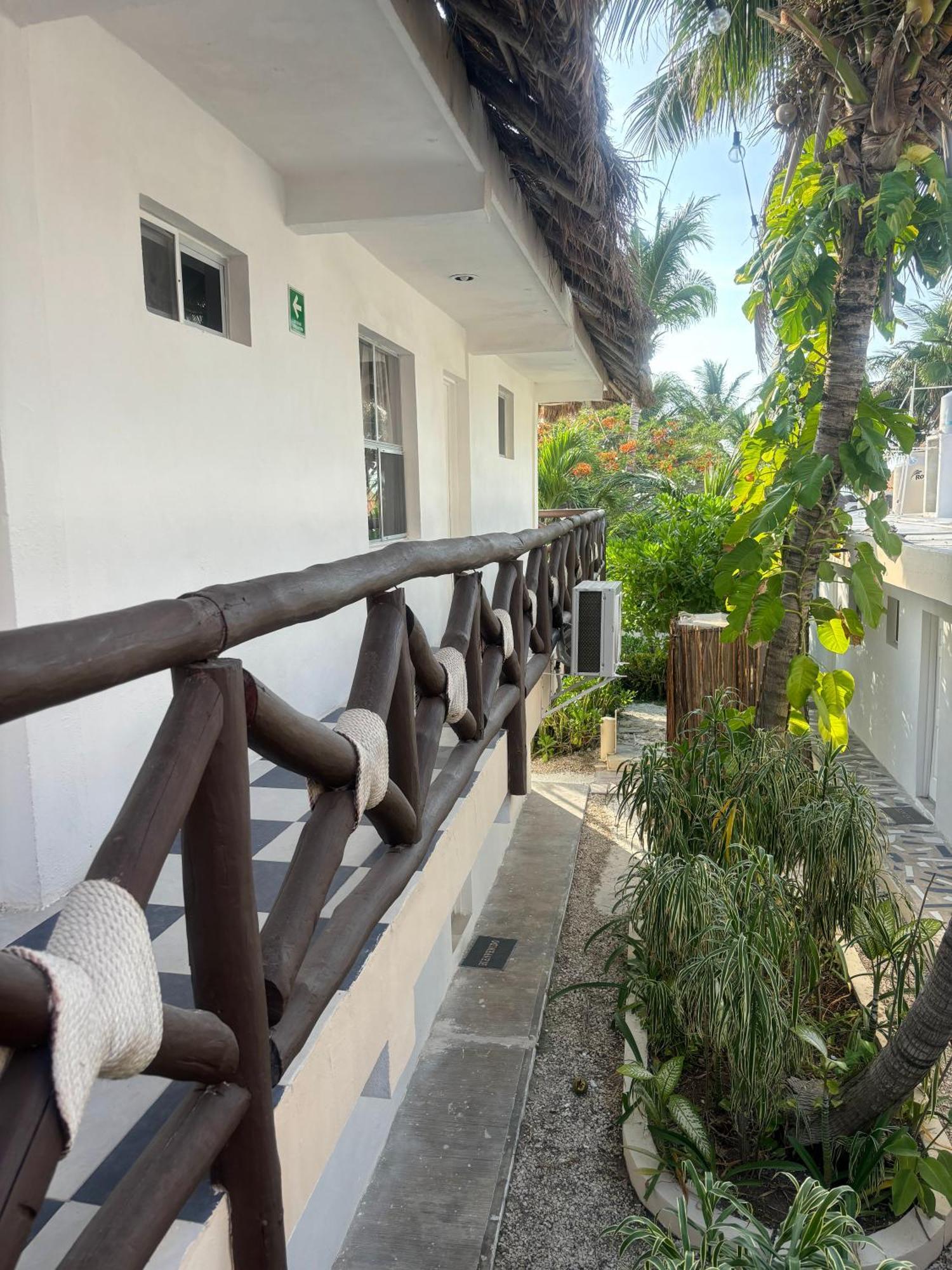 La Diosa Kali Beach Front Hotel Isla Holbox Екстериор снимка